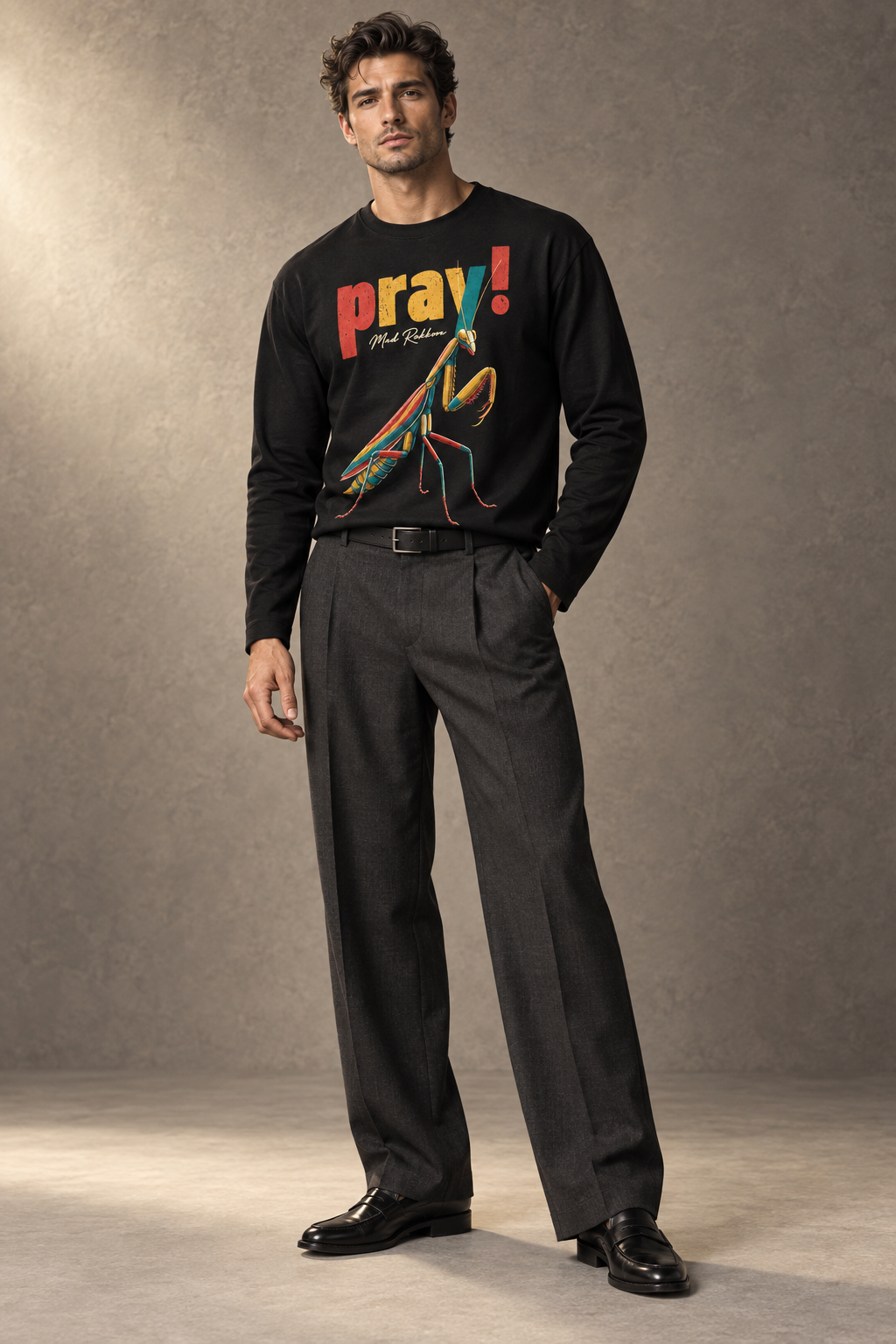 Pray Mantis Graphic Long-Sleeve T-Shirt – Black