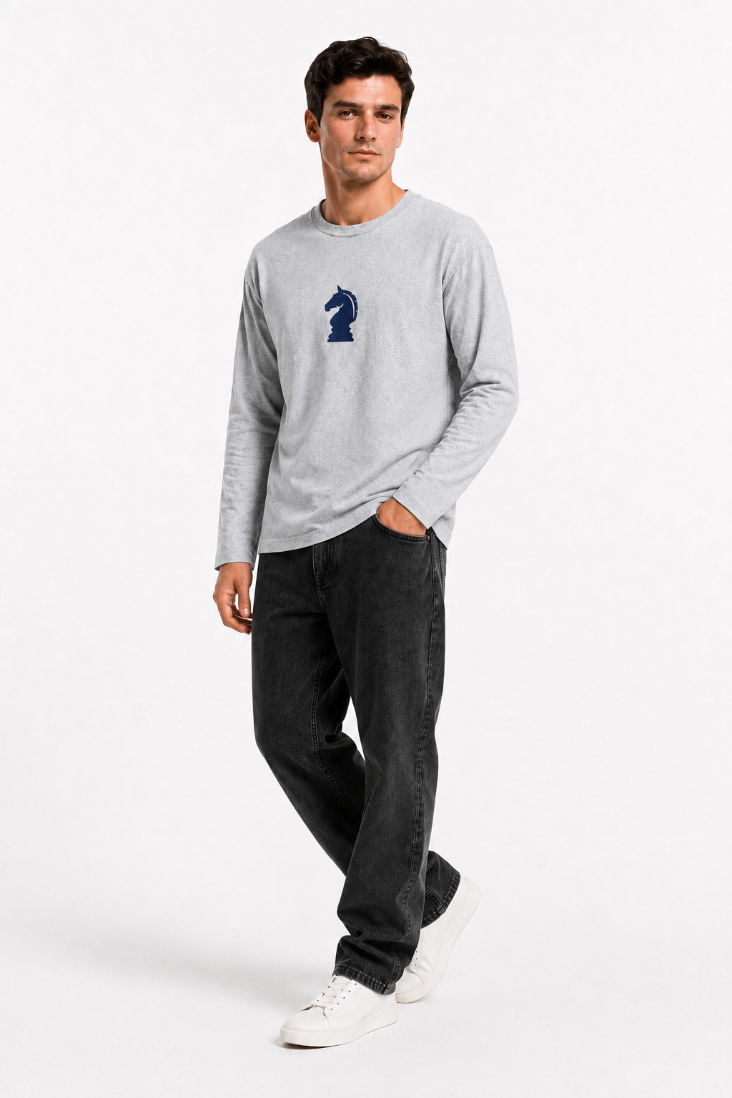 Chess Knight Graphic Light Grey Long Sleeve T-Shirt – Regular Fit