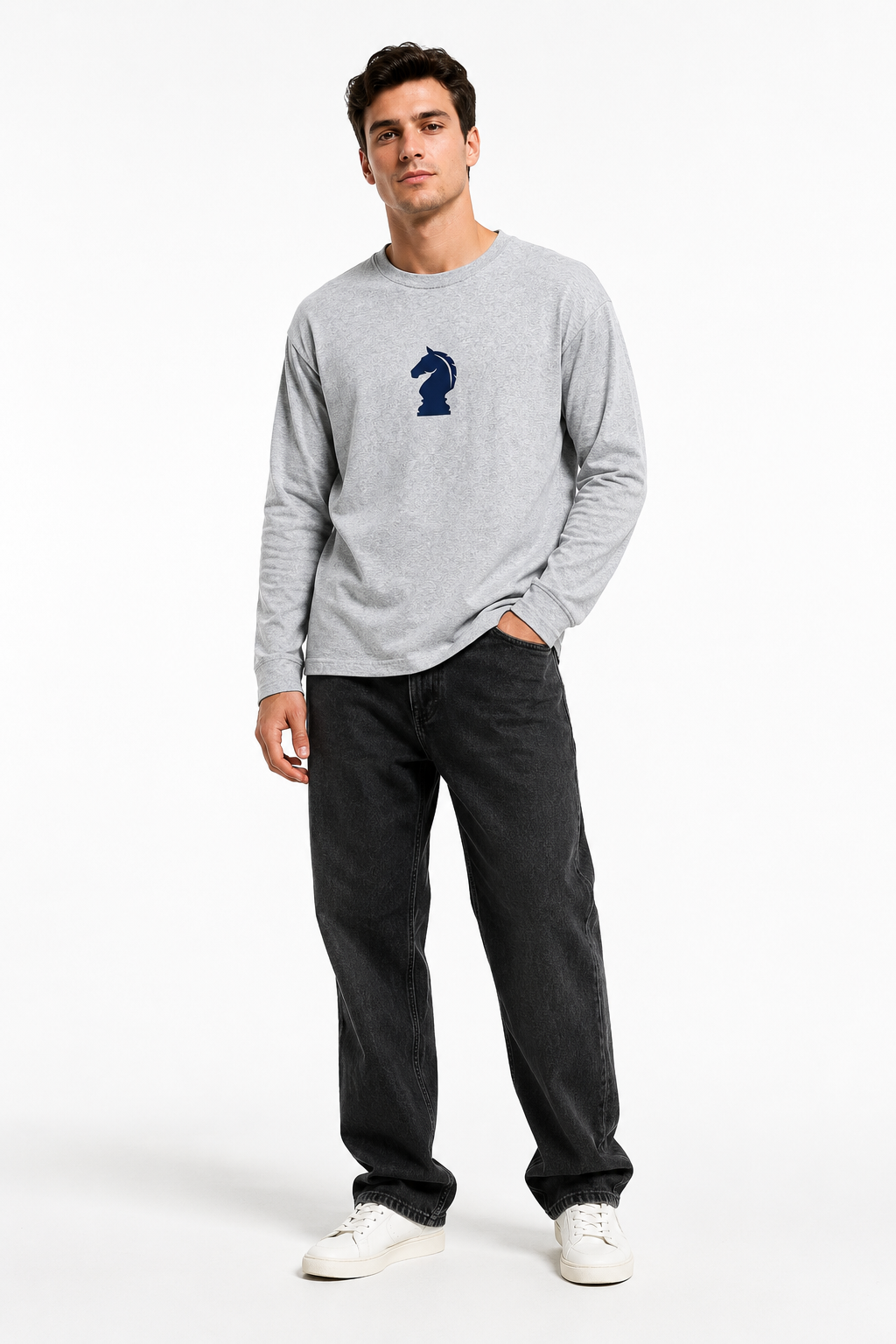 Chess Knight Graphic Light Grey Long Sleeve T-Shirt – Regular Fit